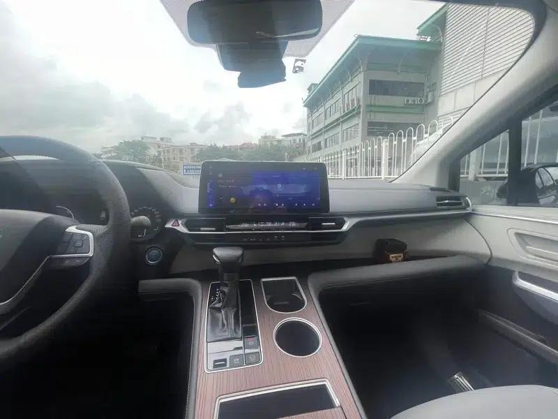 2023 Grevia Intelligent Hybrid Dual Engine 2.5L Luxury Edition — миниатюра 13