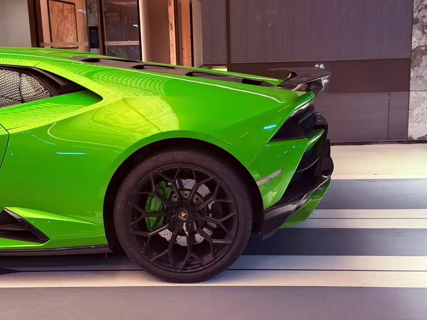 Huracán 2020 Huracán EVO RWD — миниатюра 3