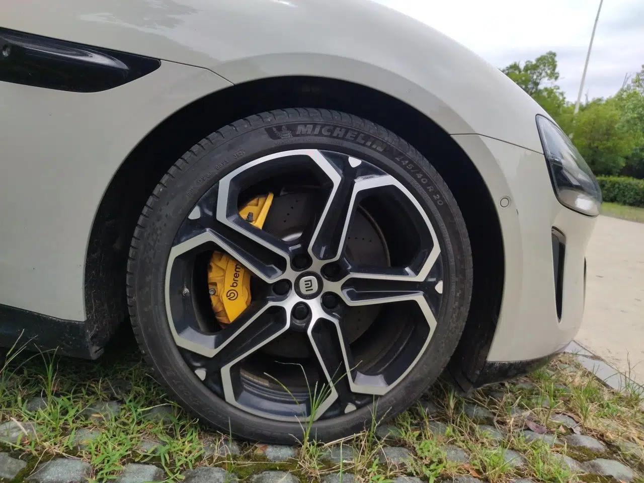 Xiaomi Auto SU7 2024 Four-Wheel Drive Ultra-Long Range Advanced Intelligent Driving Max Edition — миниатюра 8
