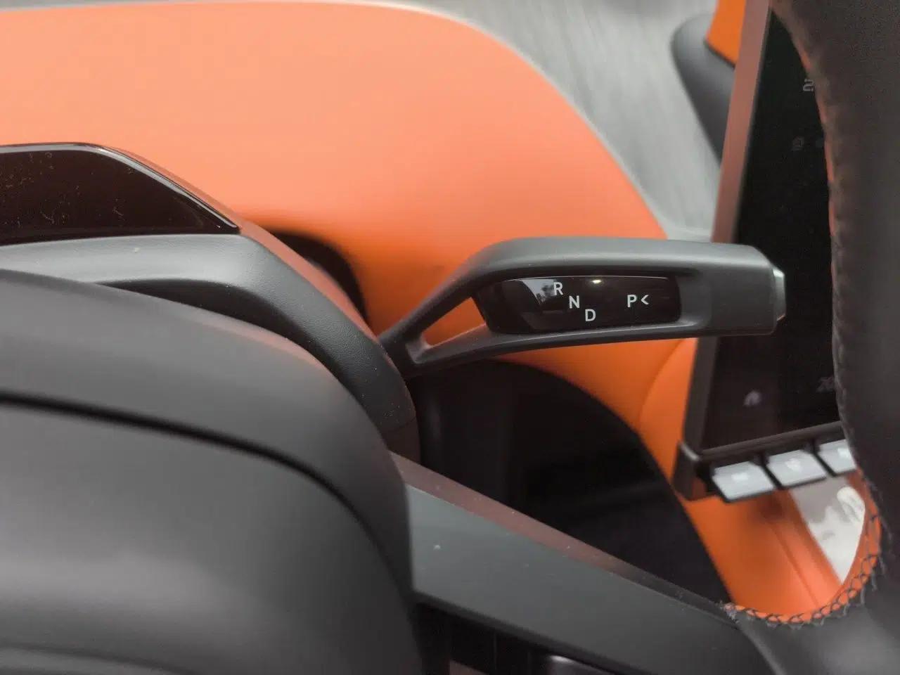 Xiaomi Auto YU7 2025 Ultra-Long Range High-Performance All-Wheel-Drive Max Edition — миниатюра 13