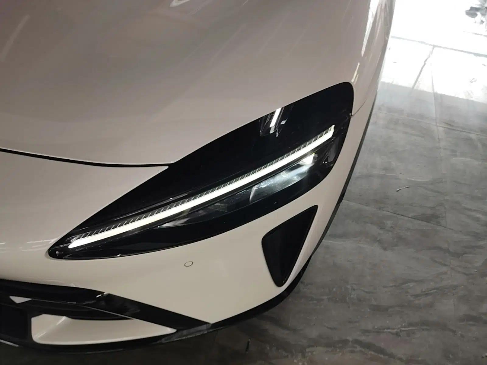 Xiaomi Auto YU7 2025 Ultra-Long Range High-Performance All-Wheel-Drive Max Edition — миниатюра 8