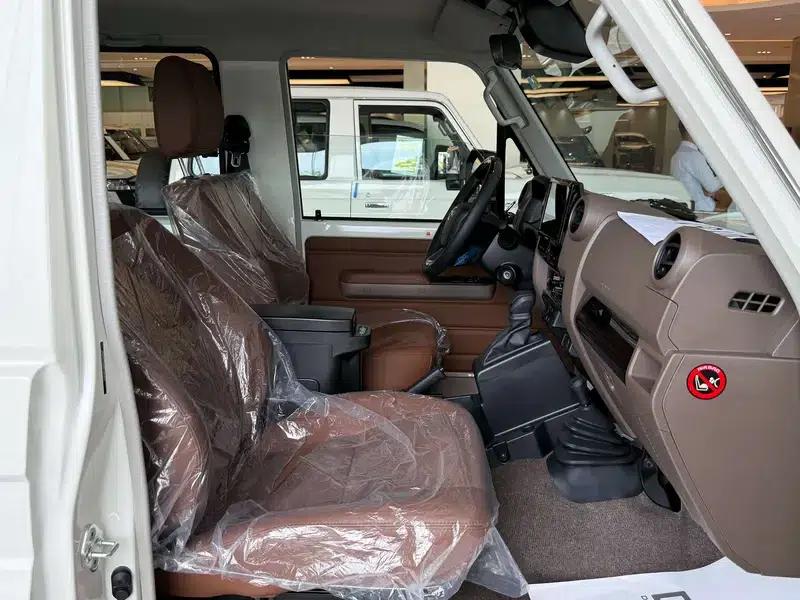 Land Cruiser 70 Series 2025 Model 2.8T Automatic 4WD 5-Seater Parallel Import — миниатюра 12