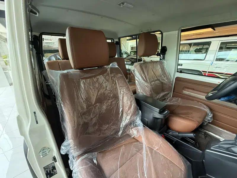 Land Cruiser 70 Series 2025 Model 2.8T Automatic 4WD 5-Seater Parallel Import — миниатюра 4