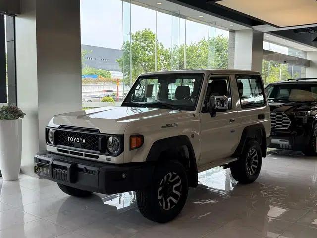 Land Cruiser 70 Series 2025 Model 2.8T Automatic 4WD 5-Seater Parallel Import