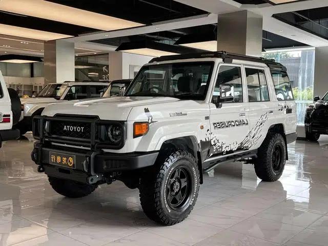 Land Cruiser 70 Series 2025 Model 4.0L Automatic 4WD 5-Seater Parallel Import