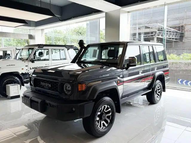 Land Cruiser 70 Series 2025 Model 2.8T Automatic 4WD 5-Seater Parallel Import