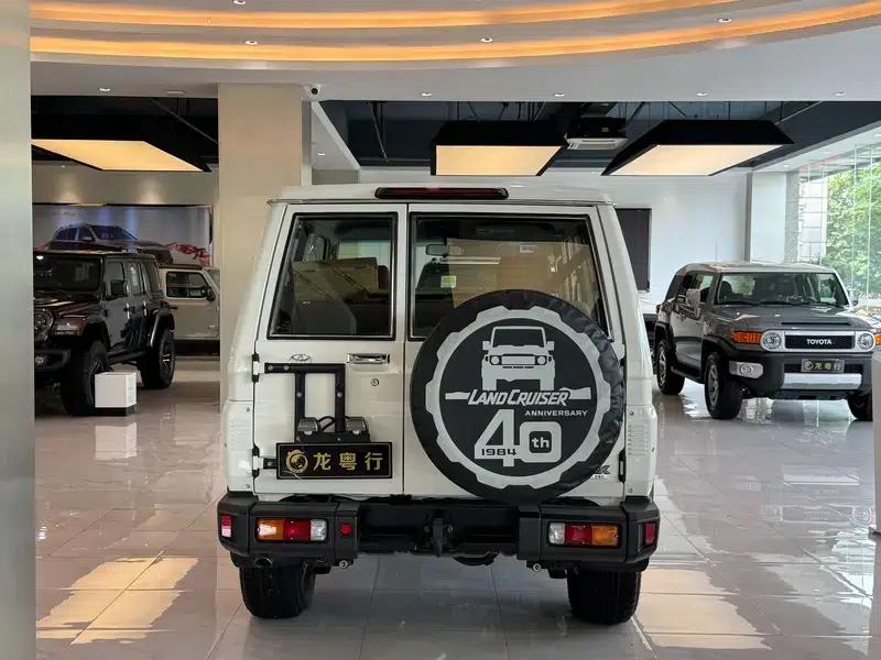 Land Cruiser 70 Series 2025 Model 4.0L Automatic 4WD 5-Seater Parallel Import — миниатюра 3