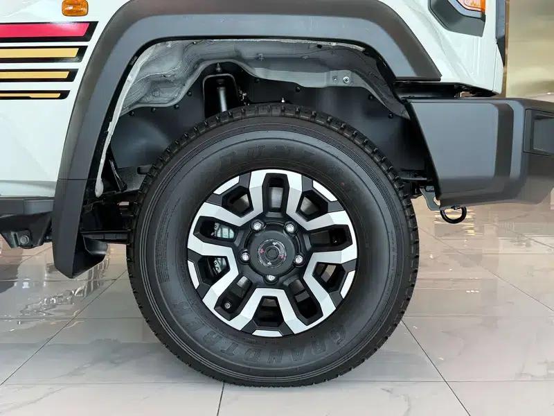 Land Cruiser 70 Series 2025 Model 4.0L Automatic 4WD 5-Seater Parallel Import — миниатюра 5