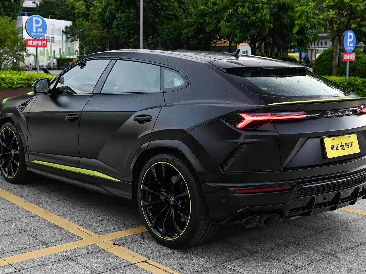 2021 Urus 4.0T V8 — миниатюра 3