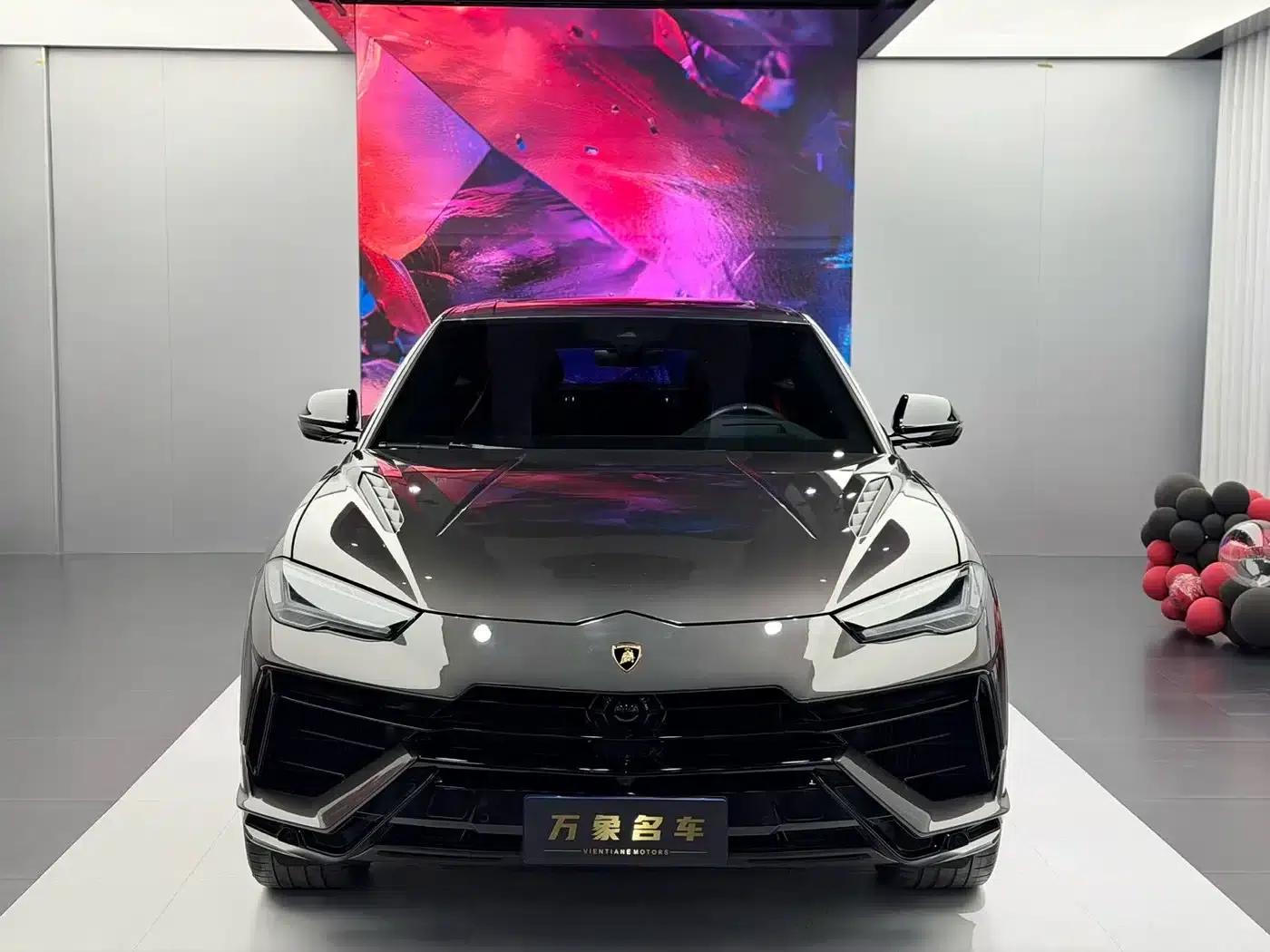 2023 Urus 4.0T V8 S — миниатюра 2