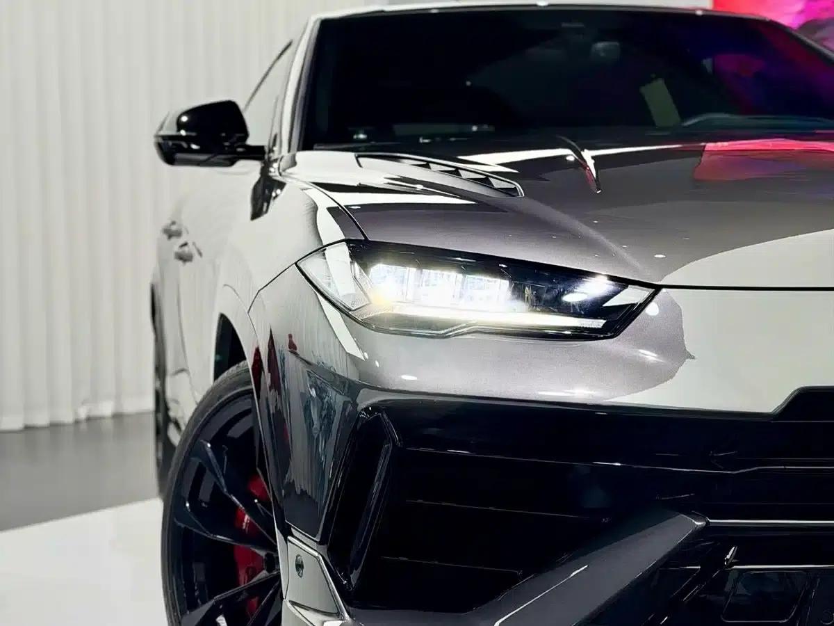 2023 Urus 4.0T V8 S — миниатюра 13
