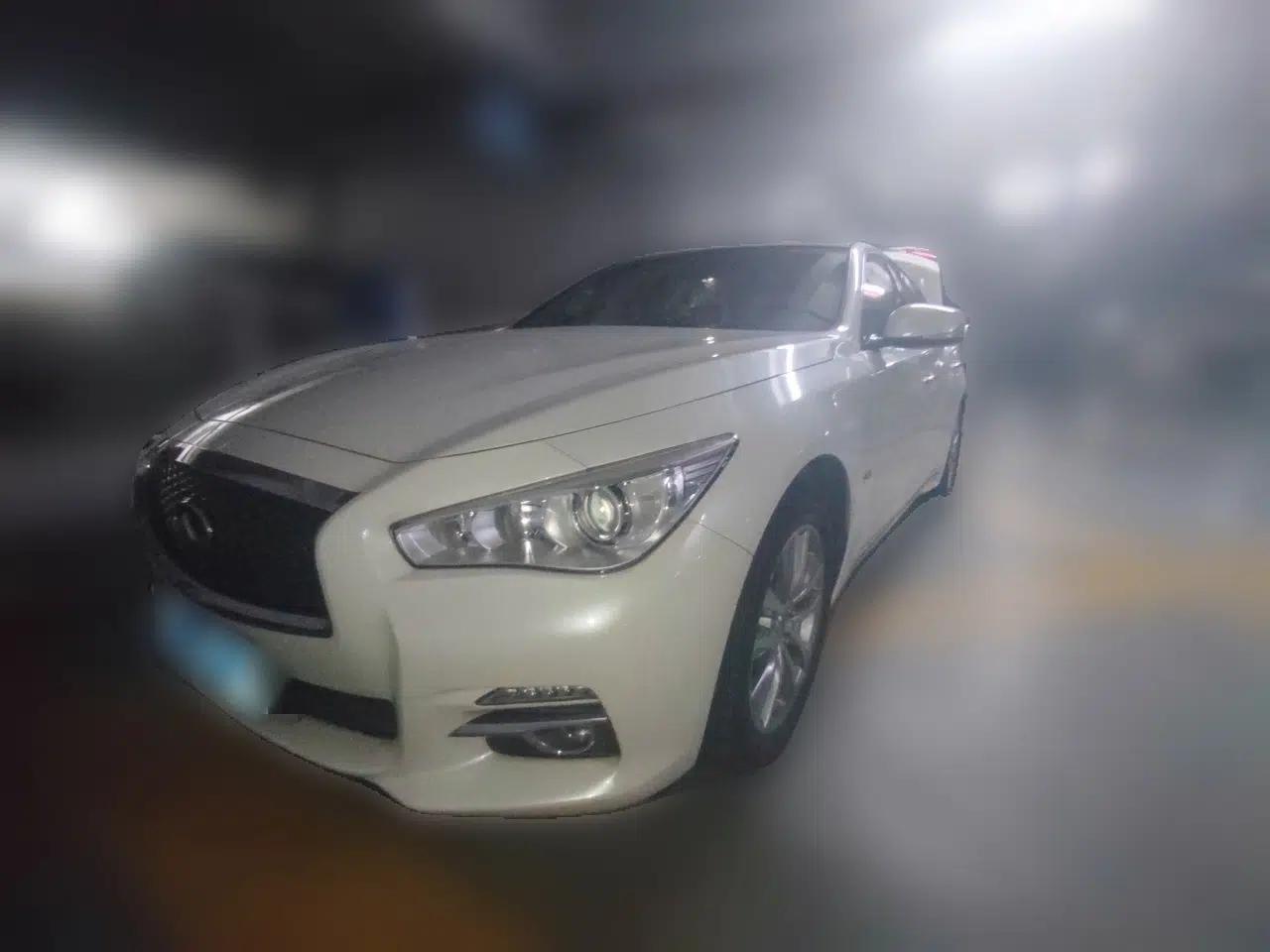 Infiniti Q50L 2015 2.0T Comfort Edition — миниатюра 1