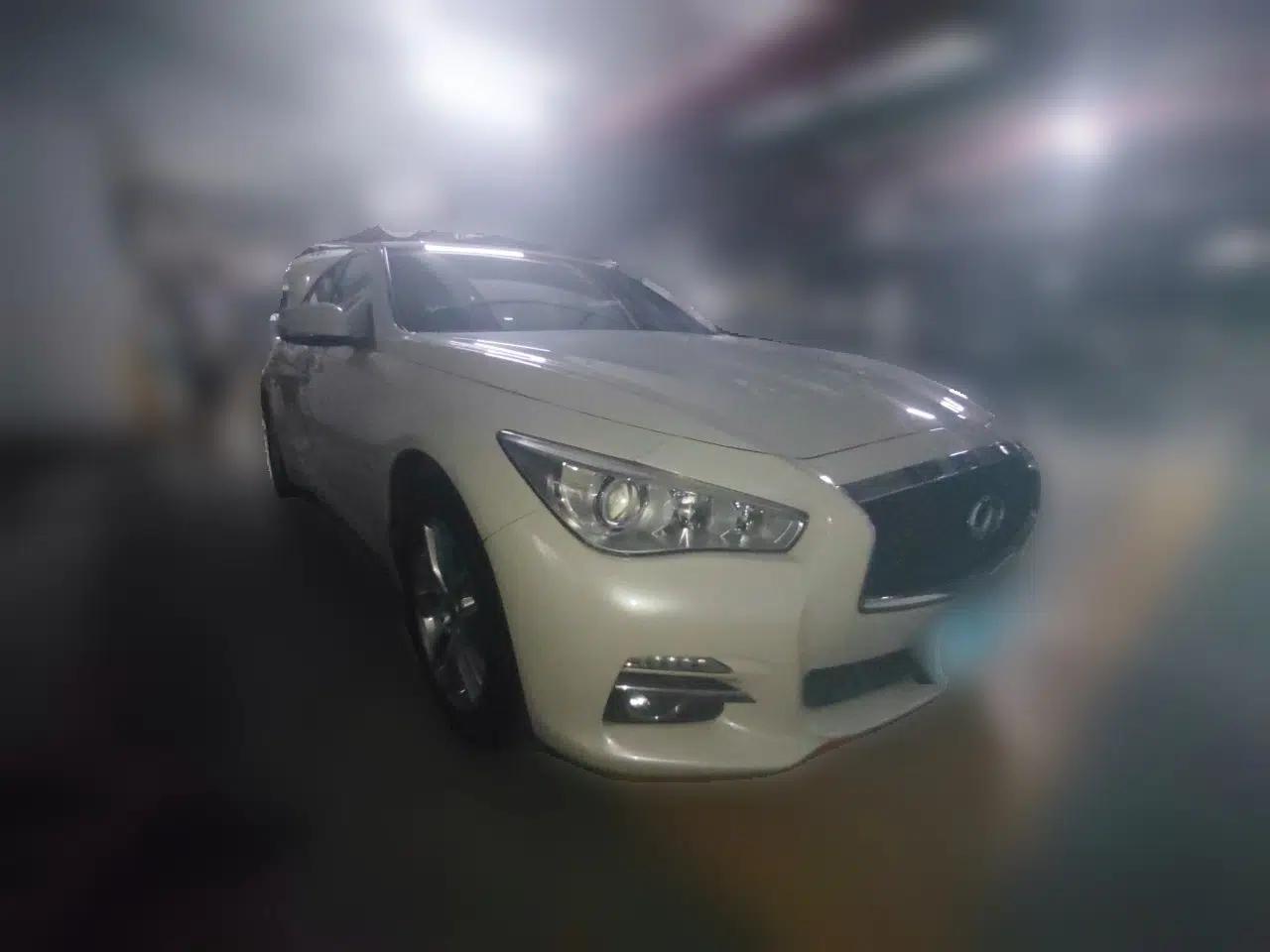 Infiniti Q50L 2015 2.0T Comfort Edition — миниатюра 3