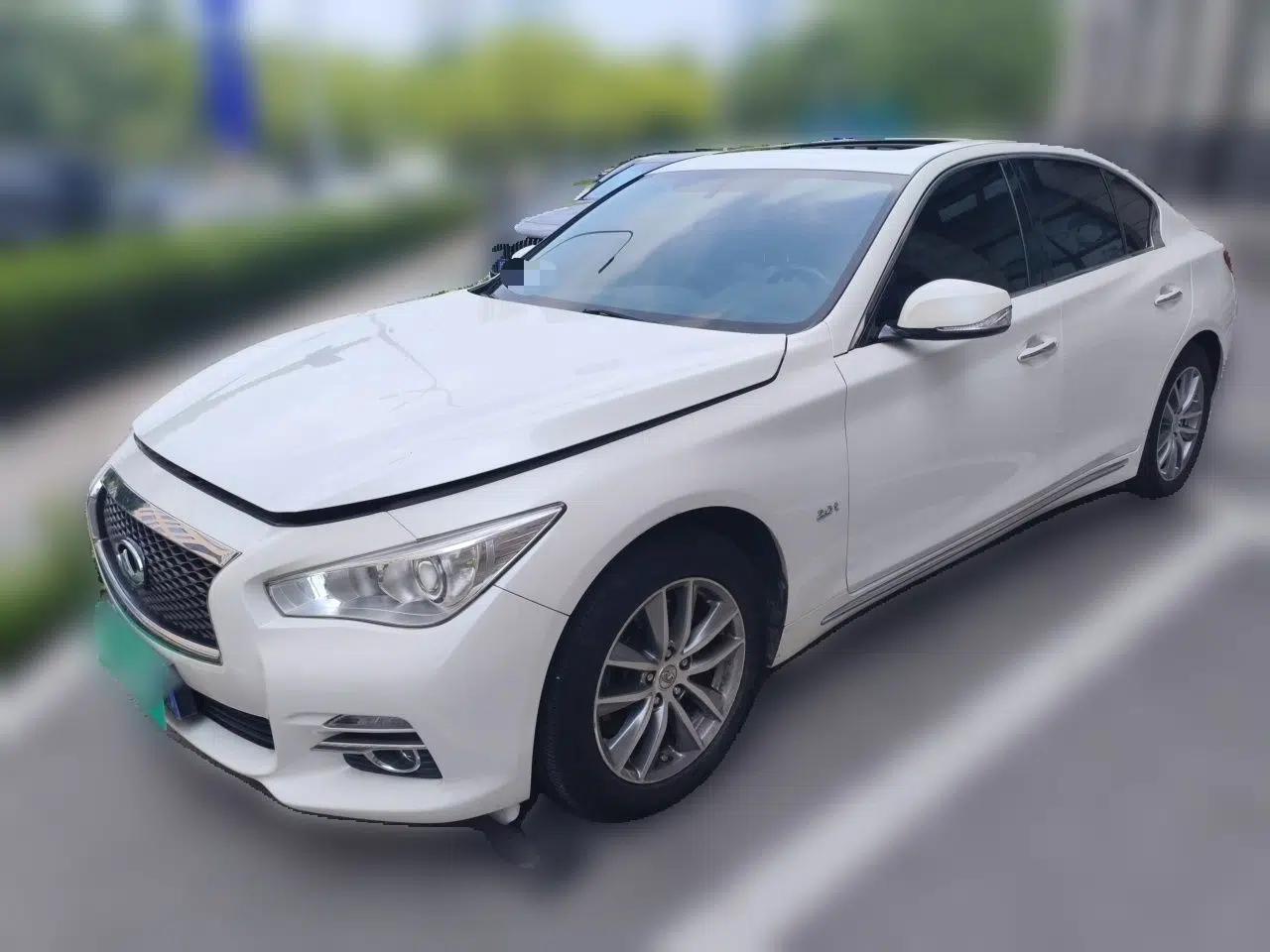 Infiniti Q50L 2016 2.0T Comfort Edition — миниатюра 1