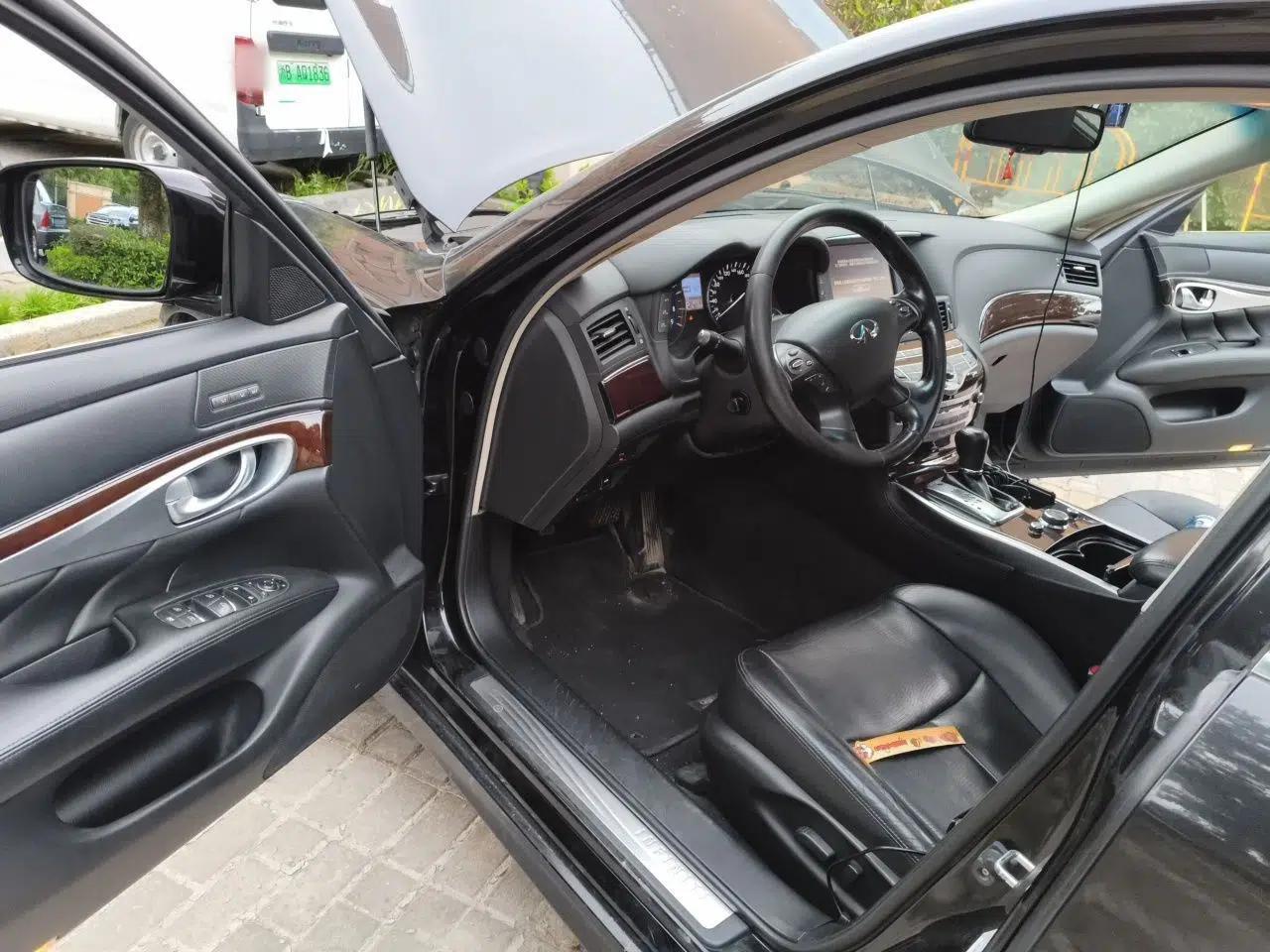 Infiniti Q70 2013 Q70L 2.5L Elegance Edition — миниатюра 16