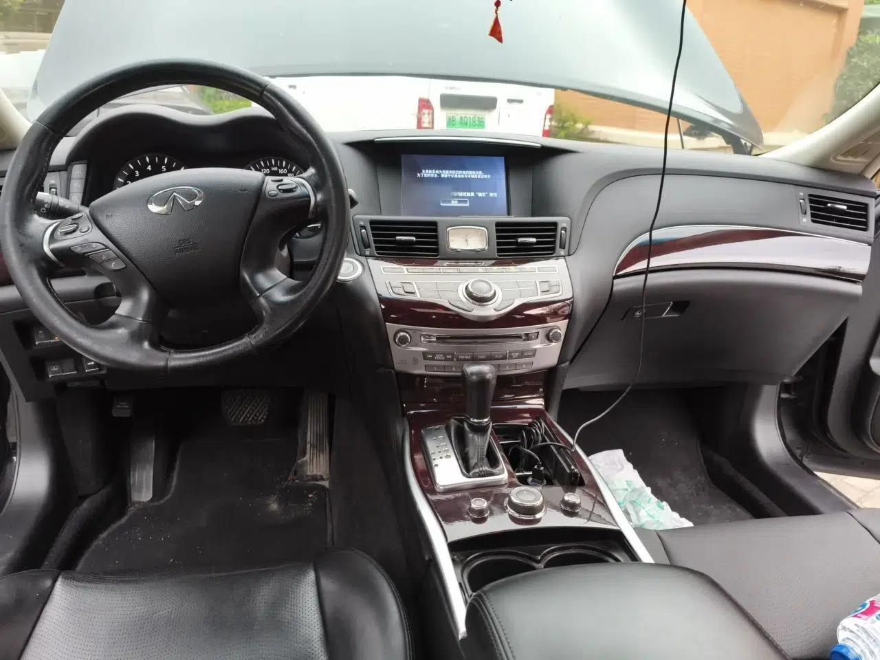 Infiniti Q70 2013 Q70L 2.5L Elegance Edition — миниатюра 9