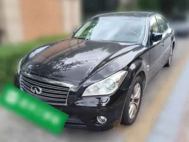 Infiniti Q70 2013 Q70L 2.5L Elegance Edition