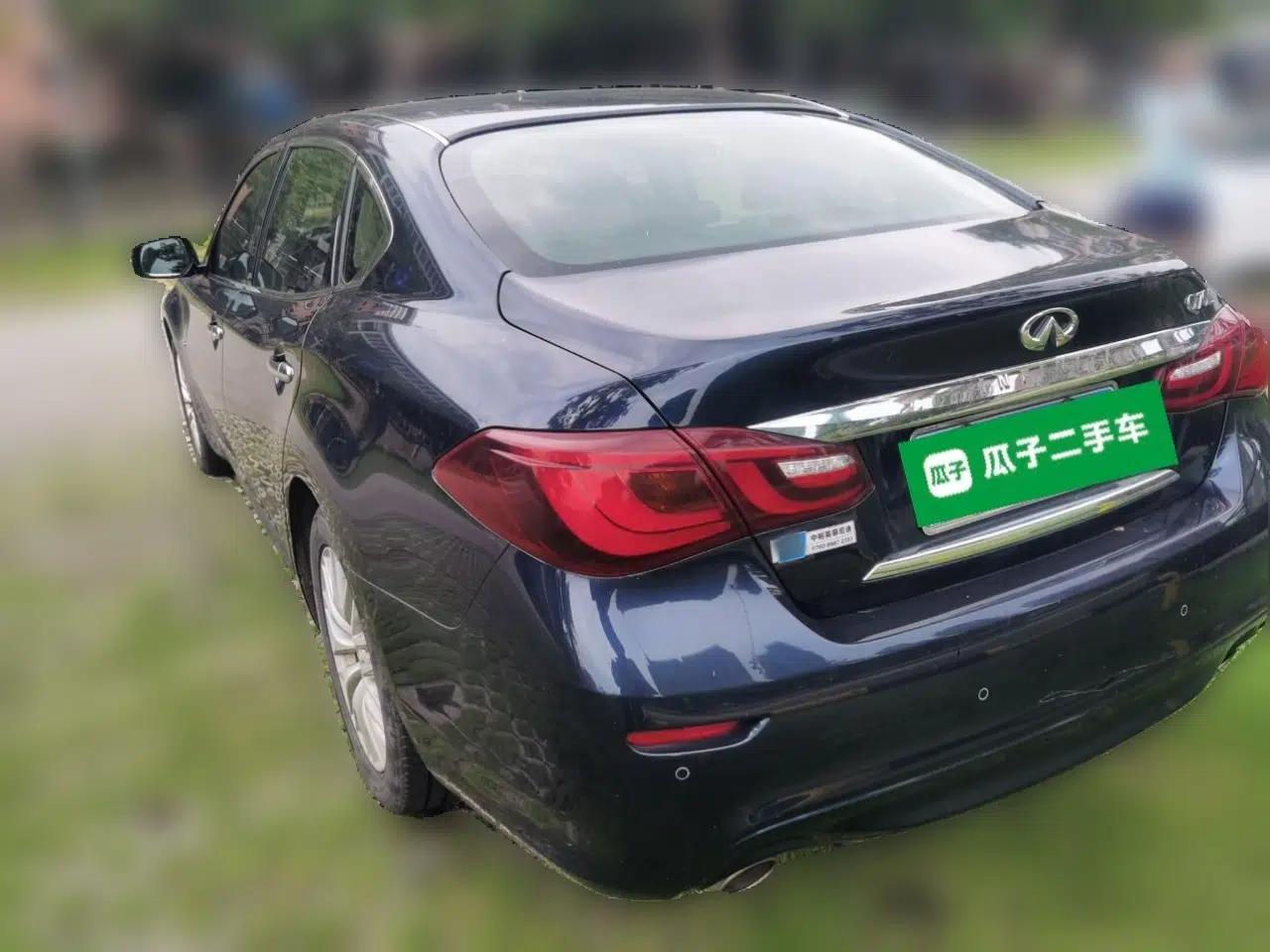 Infiniti Q70 2015 Q70L 2.5L Enjoyment Edition — миниатюра 4