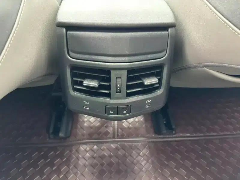 Toyota bZ3 2023 Long Range Premium — миниатюра 19