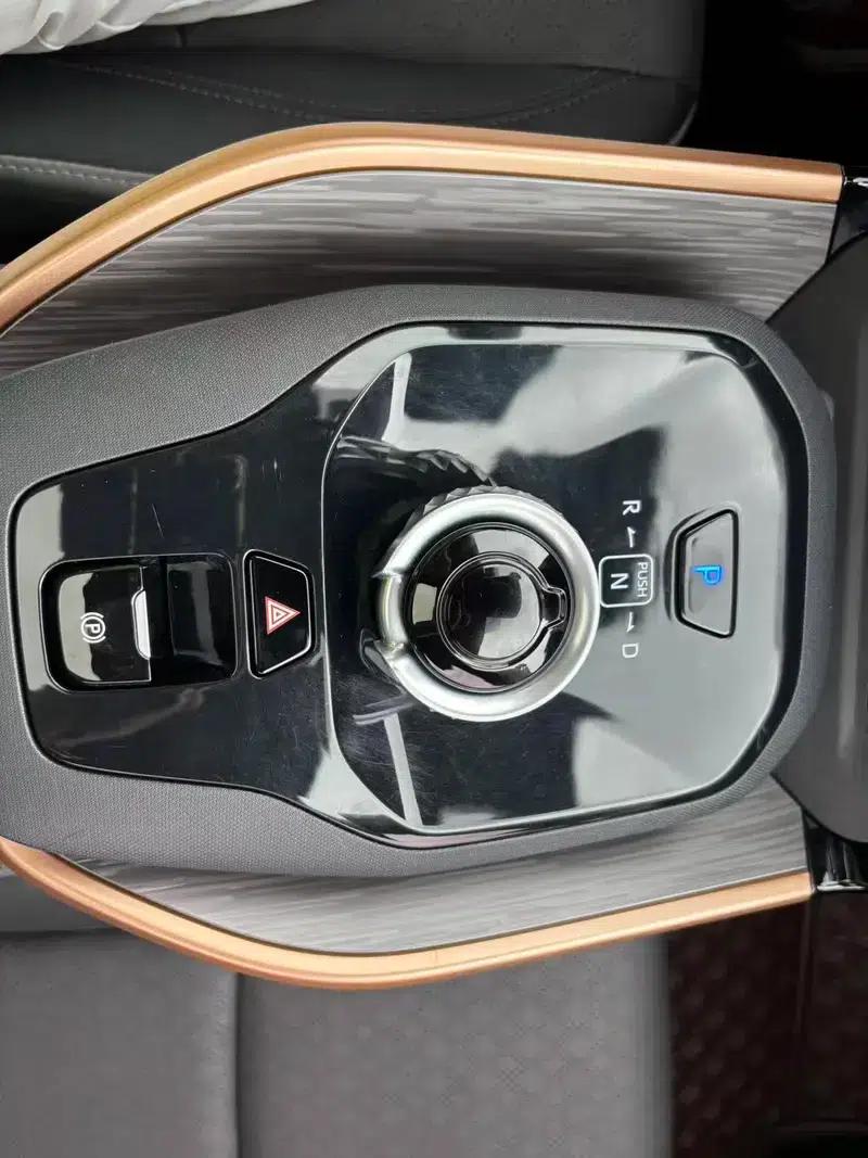 Toyota bZ3 2023 Long Range Premium — миниатюра 22