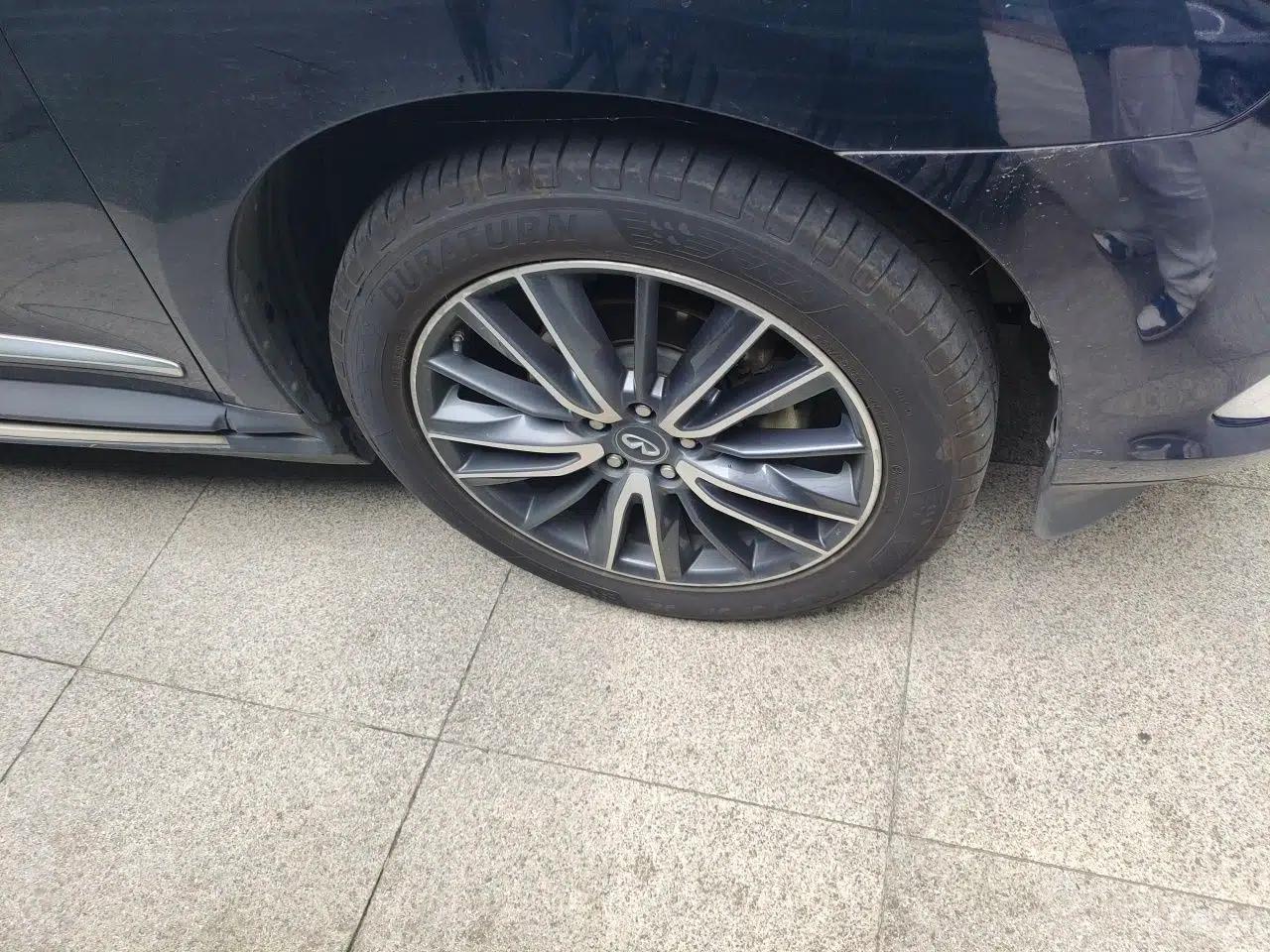 Infiniti QX60 2016 2.5 S/C Hybrid Two-Wheel-Drive Excellence Edition China V Standard — миниатюра 8