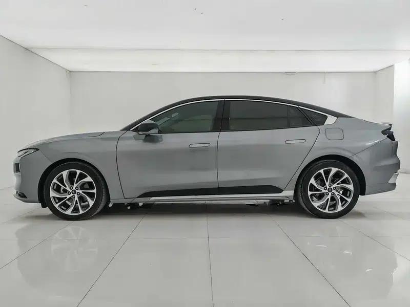 2022 Ford Mondeo EcoBoost 245 Supreme Edition — миниатюра 4