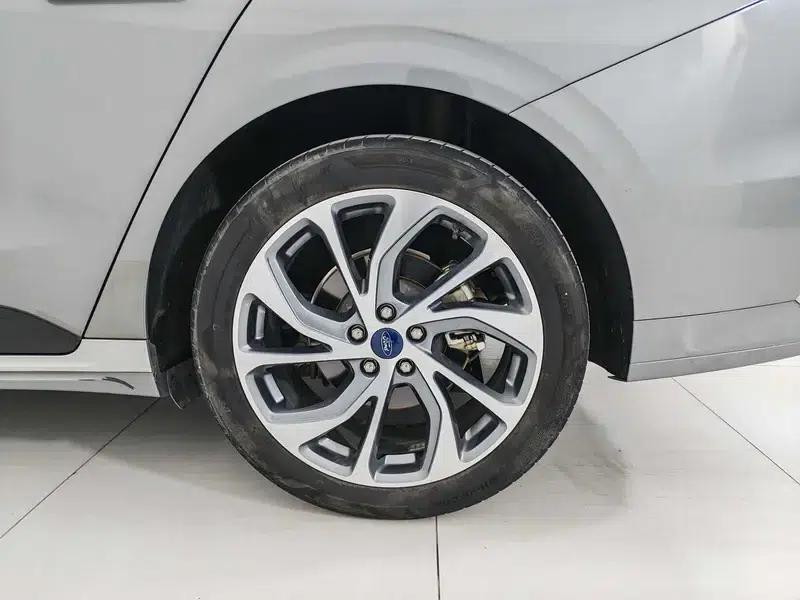 2022 Ford Mondeo EcoBoost 245 Supreme Edition — миниатюра 9