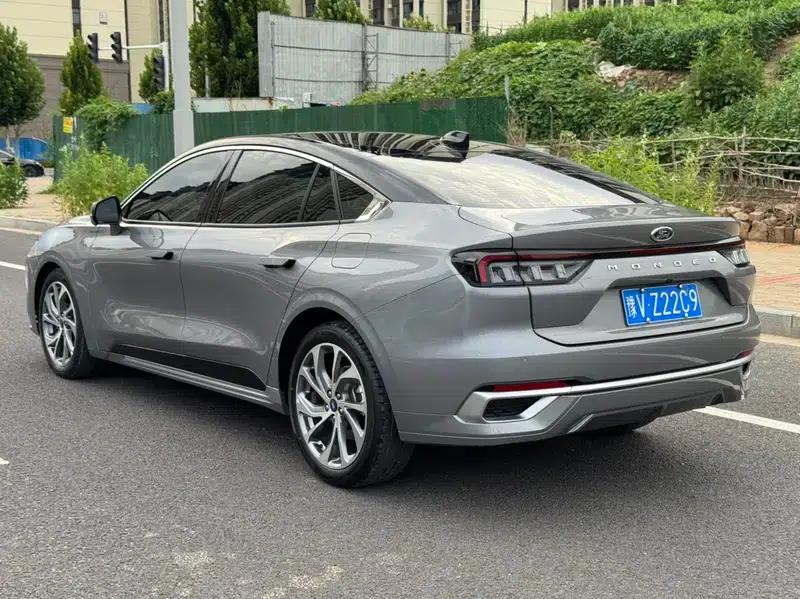 2023 Ford Mondeo EcoBoost 245 Supreme Edition — миниатюра 5