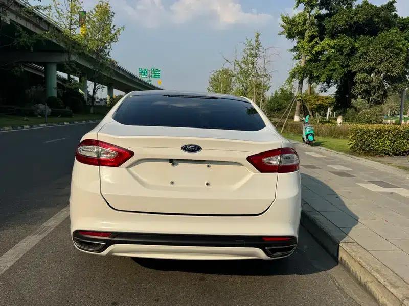 2013 Ford Mondeo 1.5L GTDi180 Fashion Edition — миниатюра 4