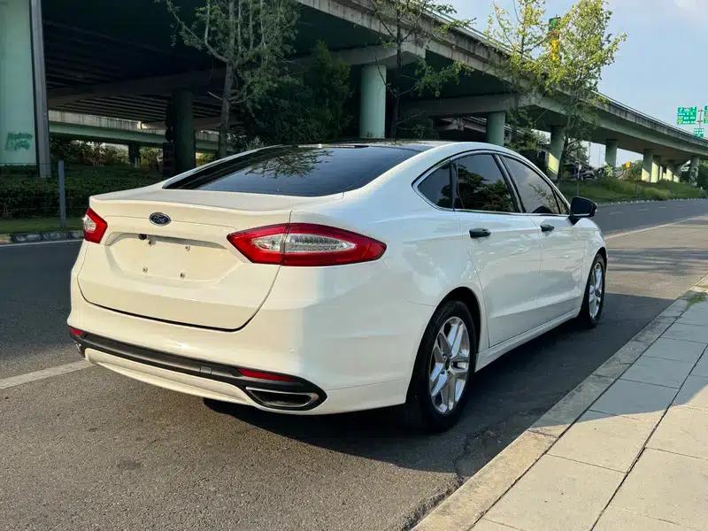2013 Ford Mondeo 1.5L GTDi180 Fashion Edition — миниатюра 5