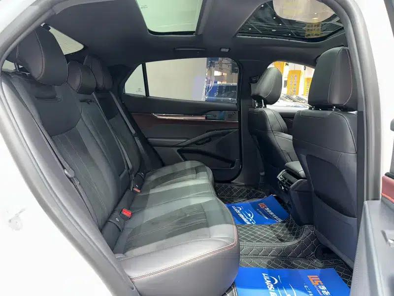 2023 Ford Mondeo EcoBoost 245 Supreme Edition — миниатюра 27