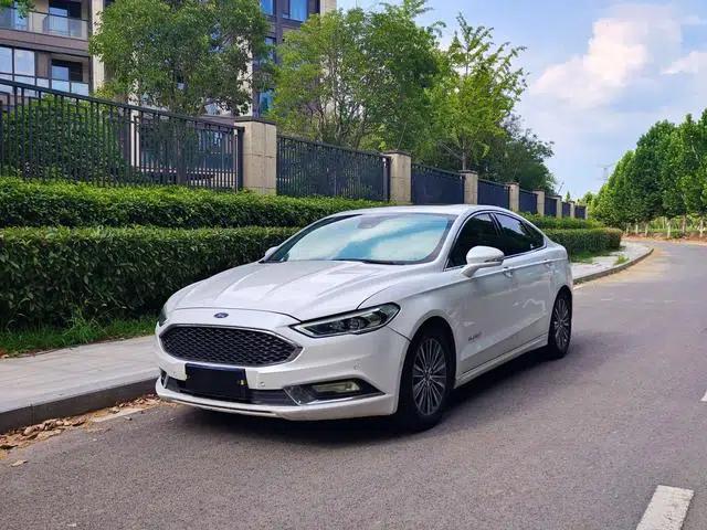 Mondeo 2017 2.0L HEV Supreme Flagship Edition
