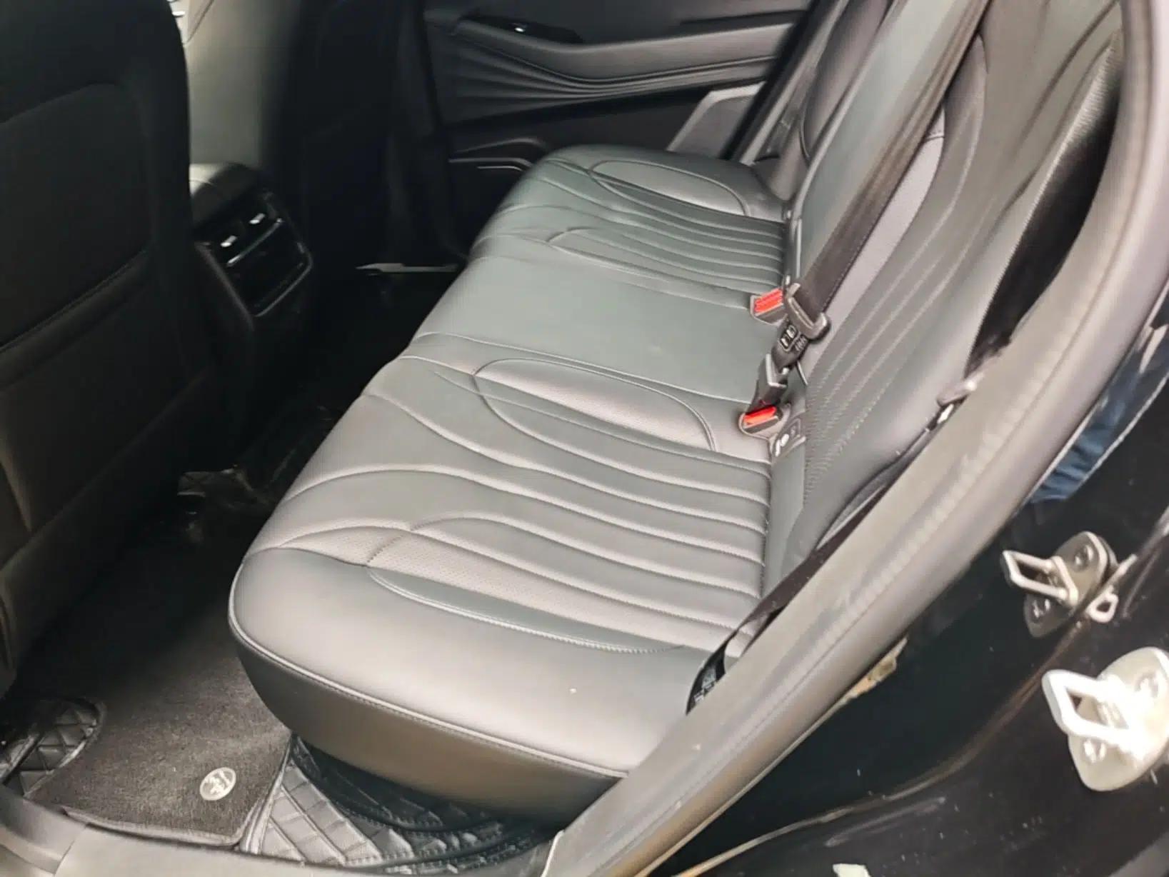 Chery Fengyun T9 2025 120 Long-Range Prestige Version 5 Seats Lithium Iron Phosphate — миниатюра 20