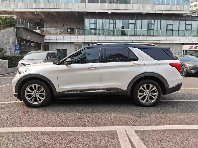 Explorer 2020 EcoBoost 285 4WD Fashion Edition 6-seater — миниатюра 4