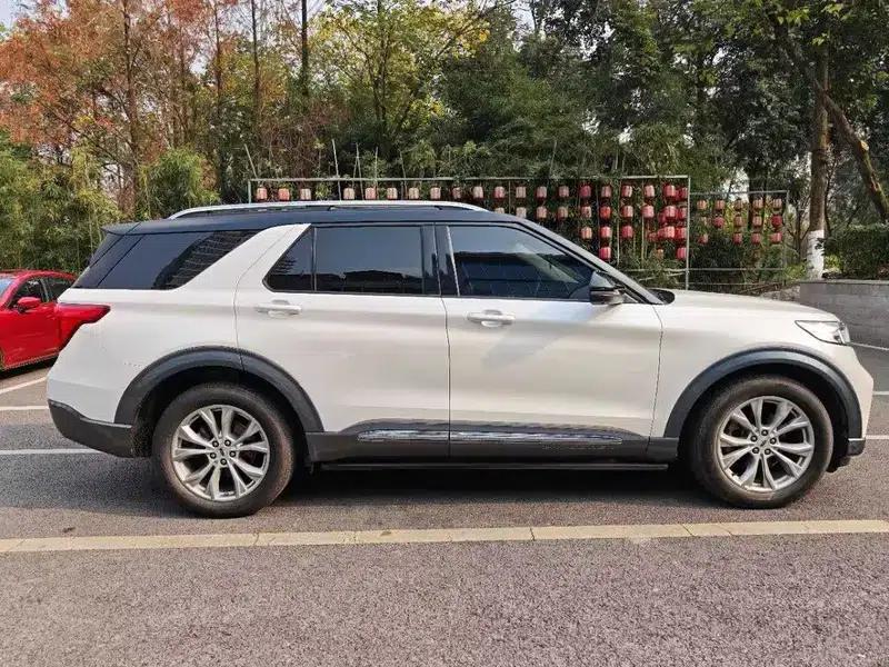 Explorer 2020 EcoBoost 285 4WD Fashion Edition 6-seater — миниатюра 8