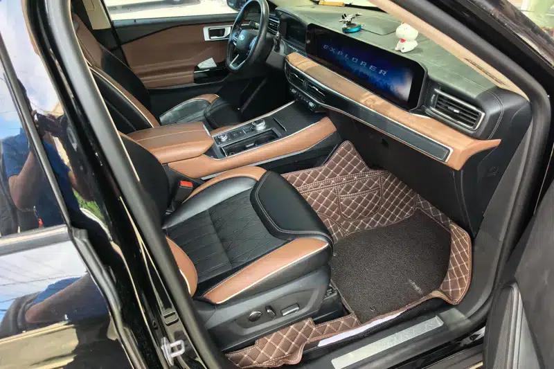 2023 Ford Explorer EcoBoost 285 AWD Titanium Edition 7-Seater — миниатюра 8