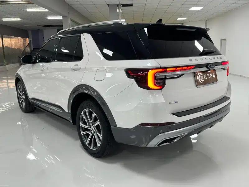 Explorer 2023 EcoBoost 285 4WD Fashion Plus Edition 6-seater — миниатюра 4