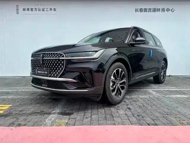 Navigator 2026 2.0T AWD Premium