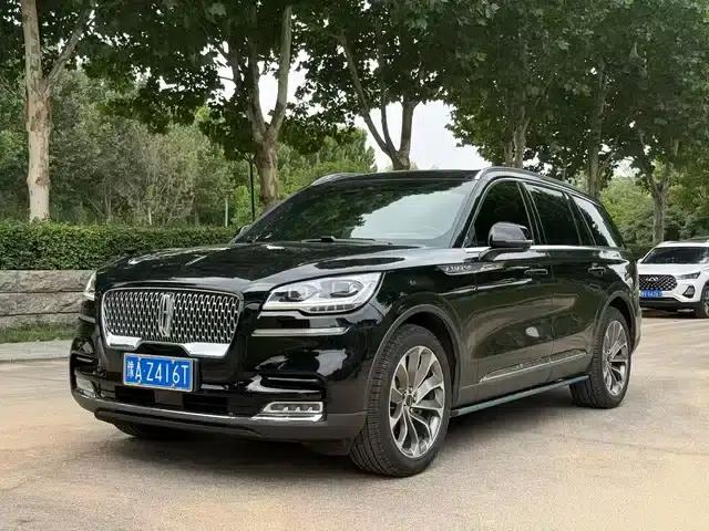 2020 Aviator 3.0T V6 AWD Executive Edition