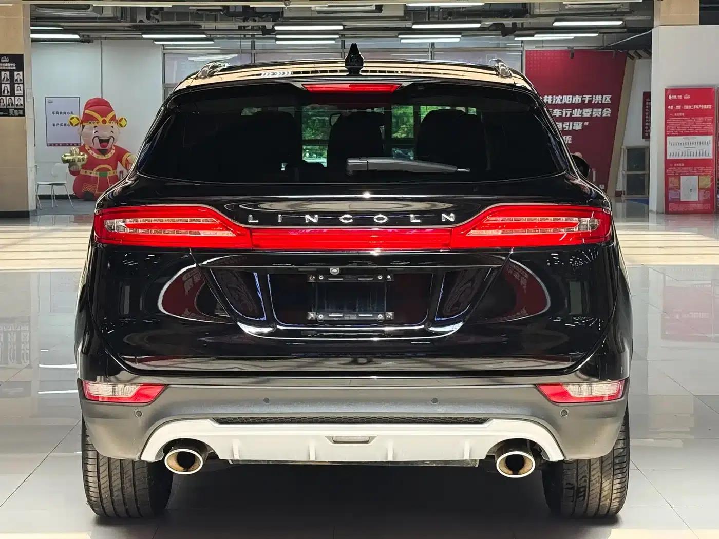 Lincoln MKC 2017 2.0T AWD Premium Edition — миниатюра 5