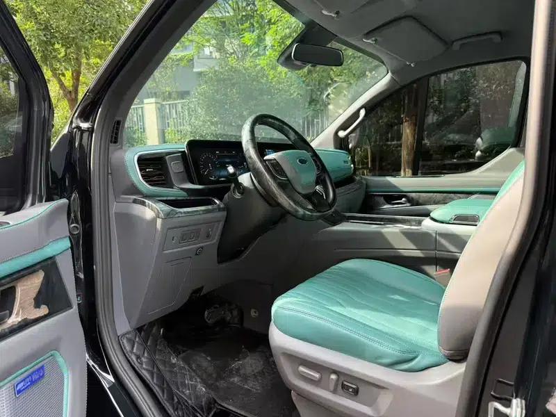 Tourneo 2023 2.0T Automatic Premium Edition — миниатюра 7