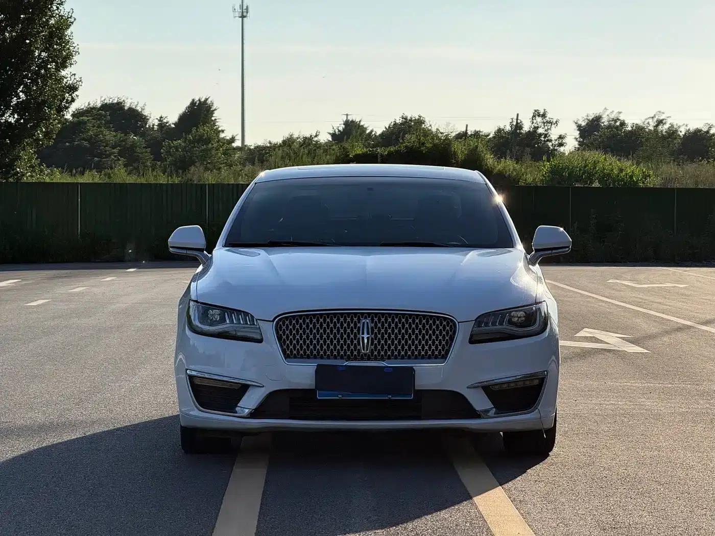 Lincoln MKZ 2017 2.0T Premium Edition — миниатюра 3