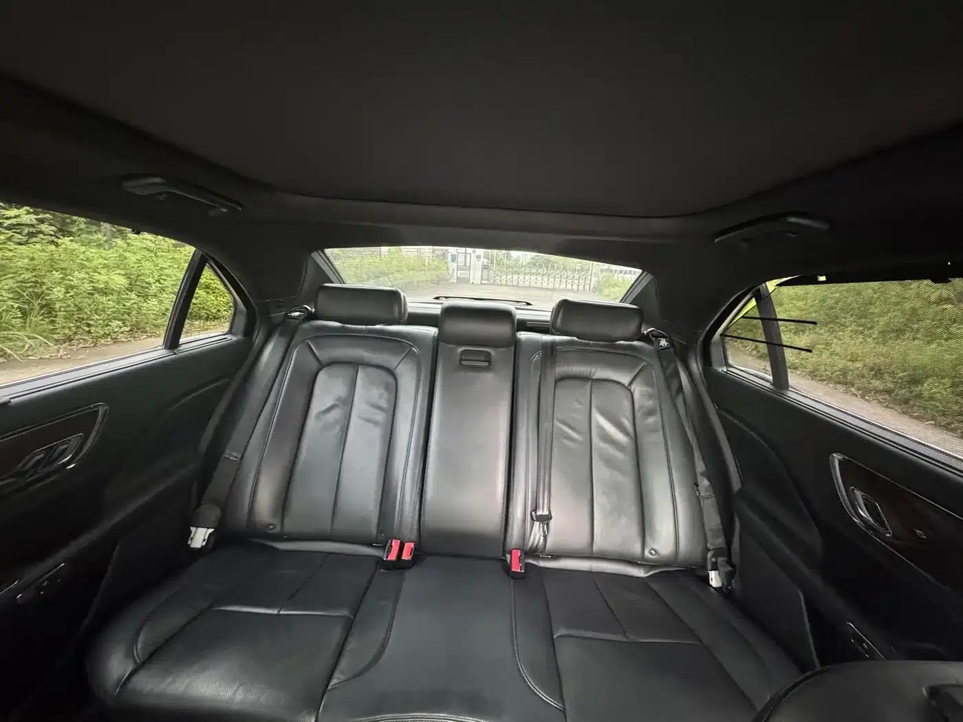 Lincoln Continental 2018 2.0T Two-Wheel Drive Premium Edition — миниатюра 16
