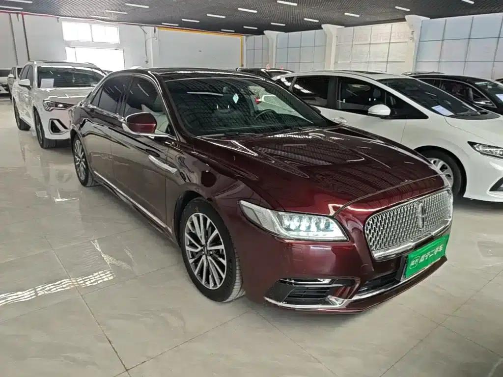 Lincoln Continental 2018 2.0T Two-Wheel Drive Premium Edition — миниатюра 4