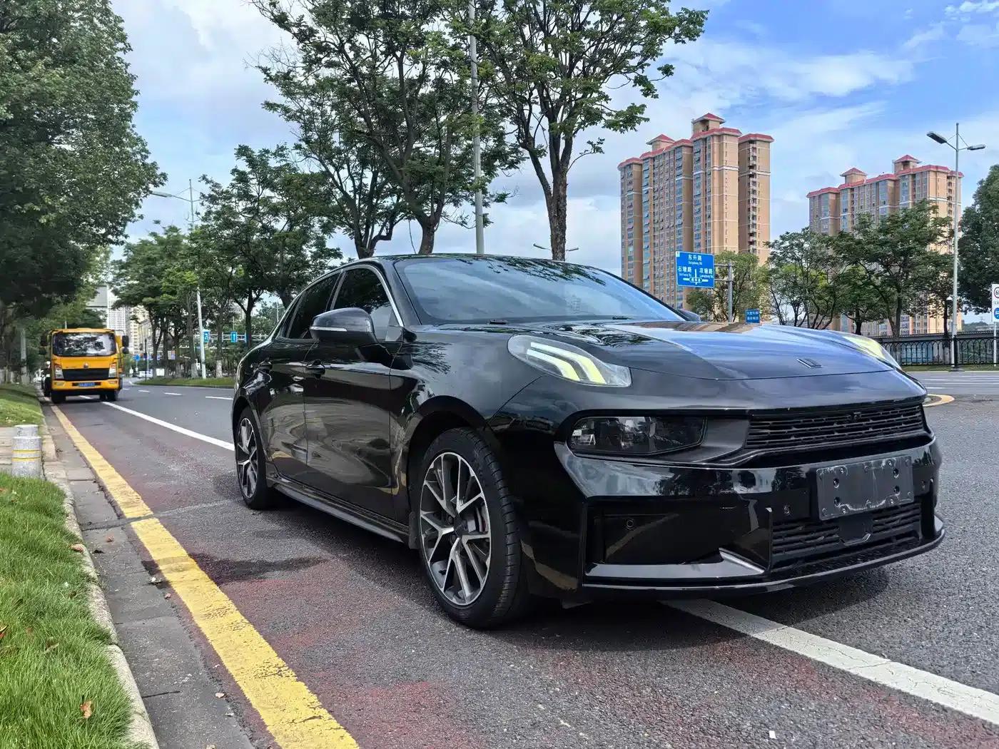 Lynk & Co 03 2019 1.5TD DCT Sport Edition (China VI Emission Standard) — миниатюра 3