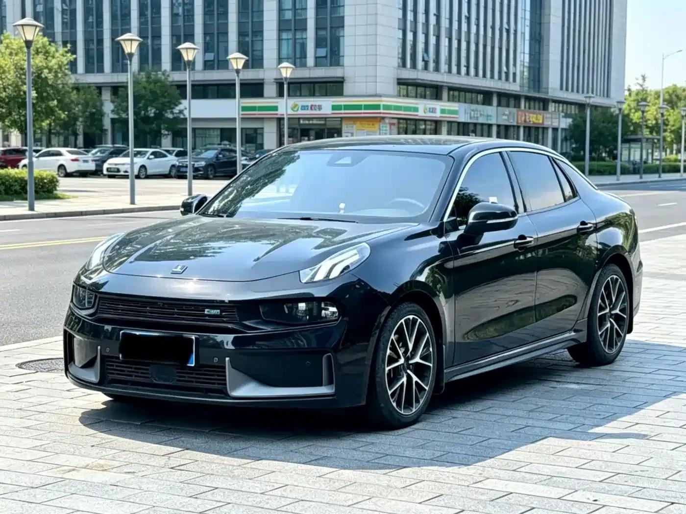 Lynk & Co 03 2019 1.5TD DCT Sport Edition (China VI Emission Standard) — миниатюра 1