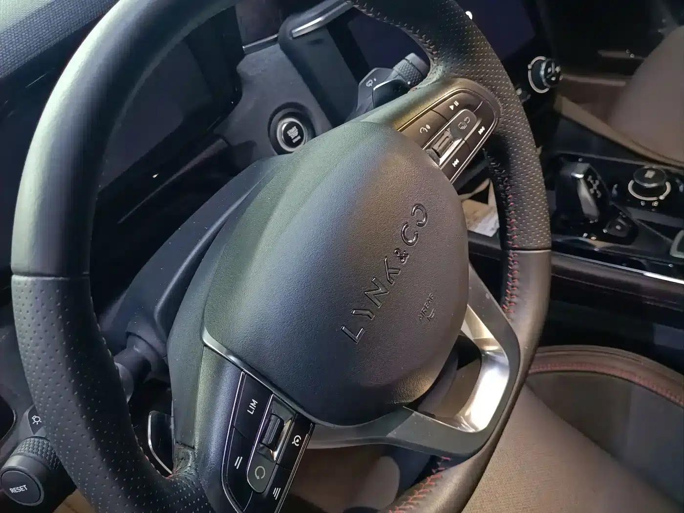 Lynk & Co 03 2019 1.5TD DCT Sport Edition (China VI Emission Standard) — миниатюра 10
