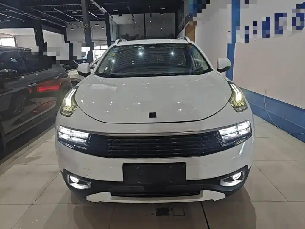 Lynk & Co 01 2017 2.0T 2WD Pro Edition — миниатюра 3