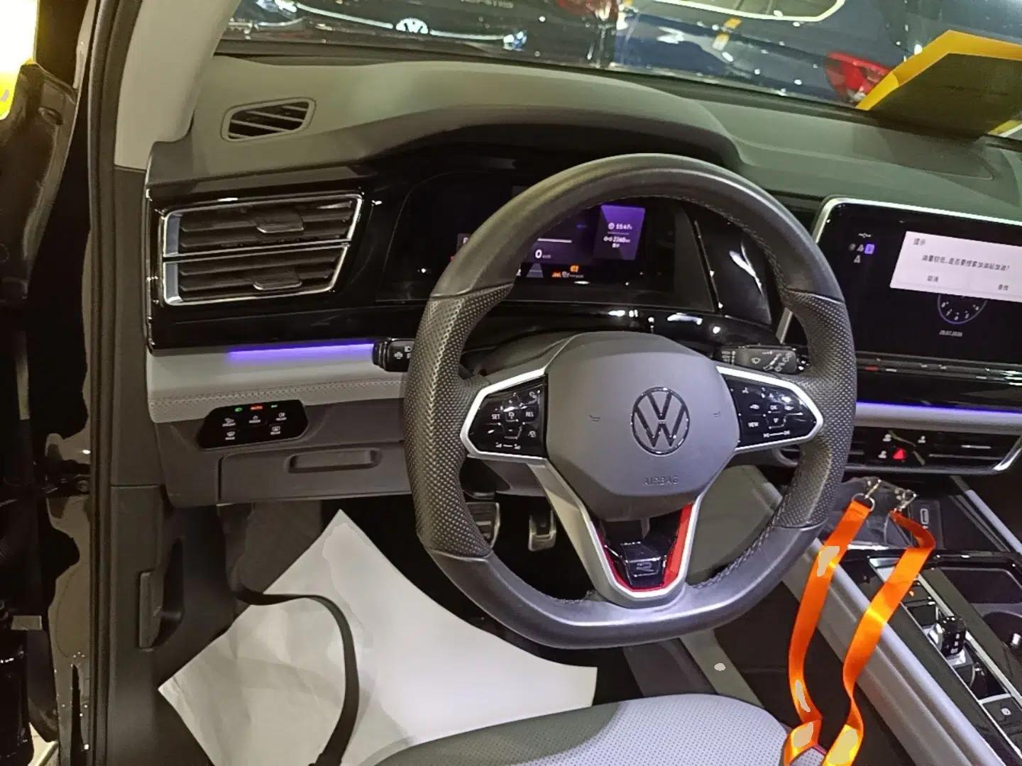 Volkswagen Teramont X 2023 380TSI Four-Wheel Drive Prestige Luxury Edition — миниатюра 18