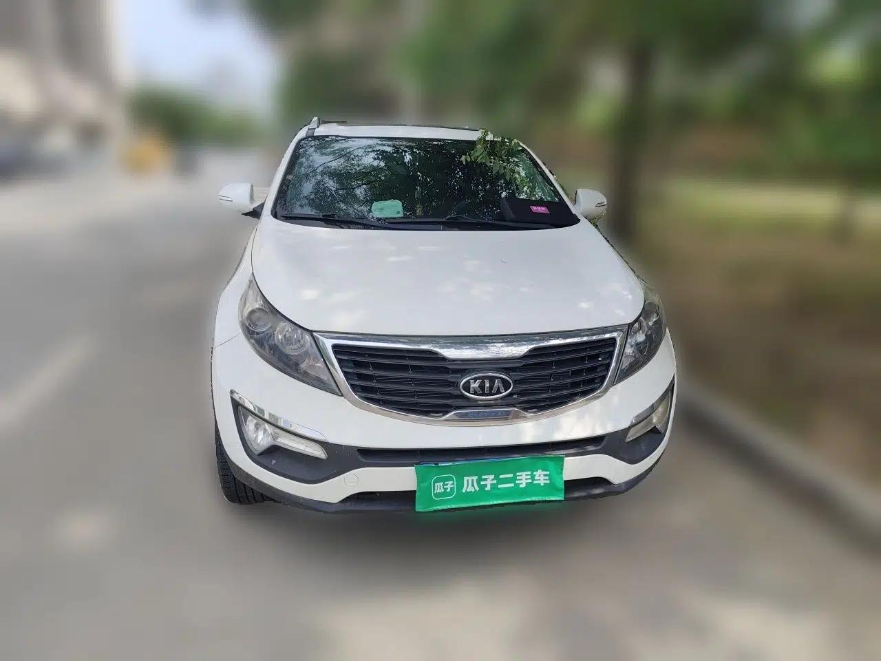 Kia Sportage R 2014 2.0L Automatic Two-Wheel Drive GLS Trim — миниатюра 2